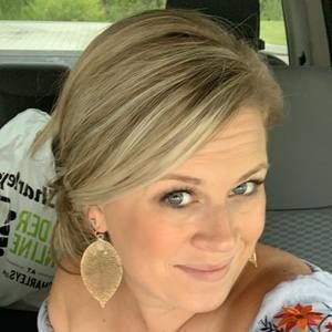 Meet your Posher, Deana